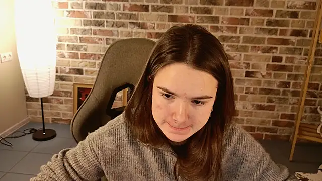 May Bloom online show from 17, 12, 2025