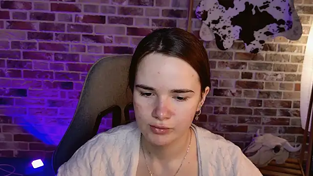 May Bloom online show from 5, 2, 2026