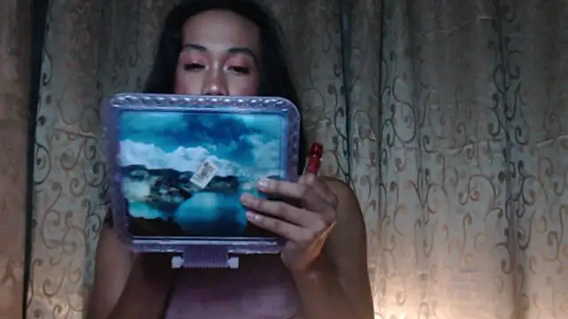 taylaxuxu online show from 17, 10, 2025