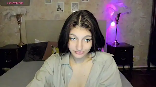 A Skyy online show from 7, 11, 2025