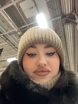 KiraSunshine online show from 1, 12, 2025