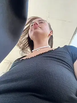 KiraSunshine online show from 11, 3, 2026