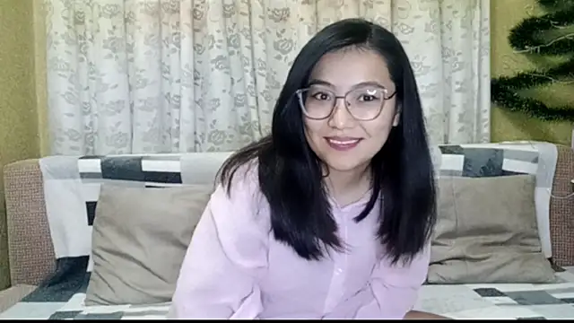 LinneaHyles online show from 21, 12, 2025