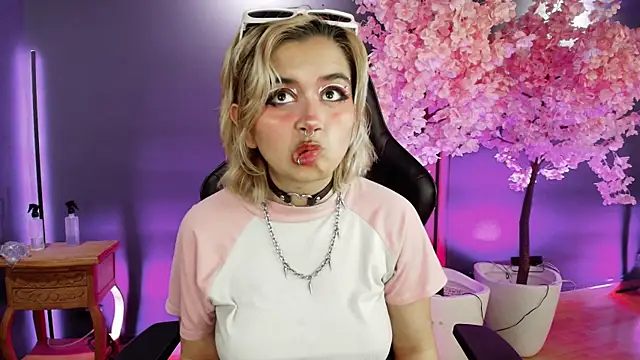 Navier   online show from 6, 11, 2025