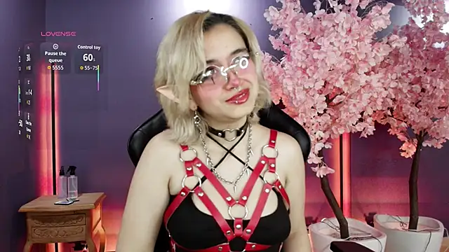 Navier   online show from 8, 11, 2025