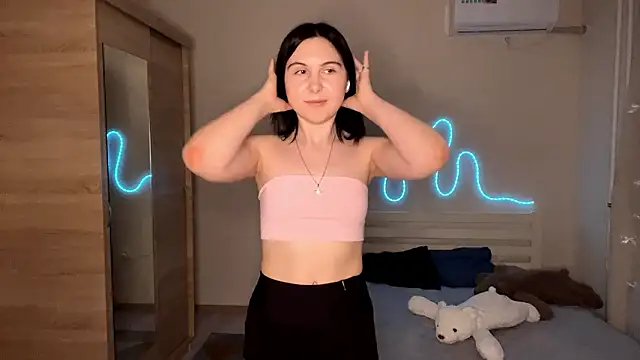 MyraLitterers online show from 2, 2, 2026