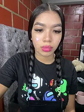 tifanymonroe online show from 22, 4, 2026