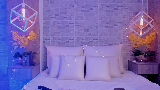 Catalina-Thompson online show from 22, 11, 2025