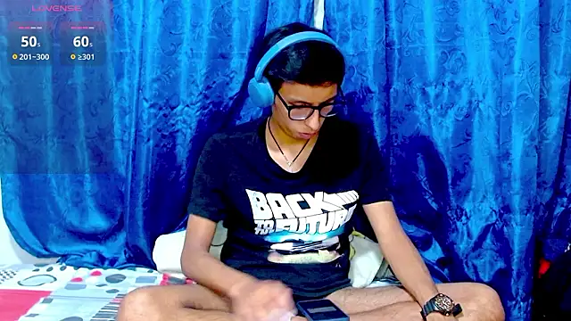 DavTwink3100 online show from 17, 2, 2026