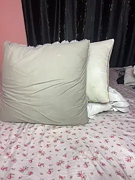 Snapshot of dime213 chatting on 18, 3, 2026 dime213 online show from 18, 3, 2026