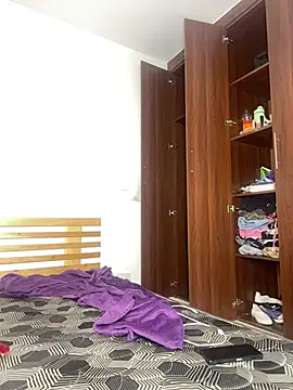 Snapshot of dime213 chatting on 5, 4, 2026 dime213 online show from 5, 4, 2026