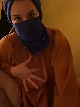 SaraChouchou online show from 7, 11, 2025