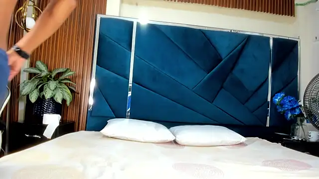 Emiliano Reyes online show from 1, 11, 2025