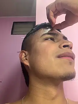 Emiliano Reyes online show from 9, 5, 2026