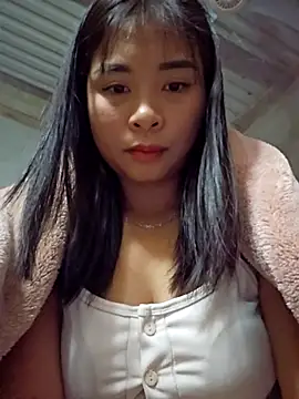 Squirrel-Pear online show from 5, 12, 2025