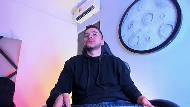 mike 257 online show from 18, 2, 2026