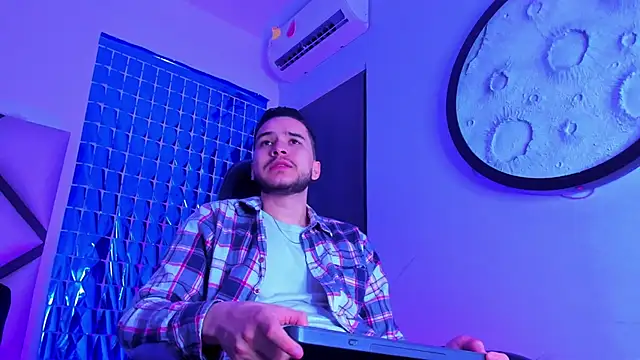 mike 257 online show from 7, 3, 2026