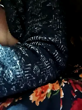 Hot cauple indian online show from 17, 2, 2026