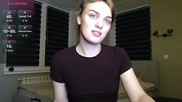 EmiliaRhodes online show from 19, 10, 2025