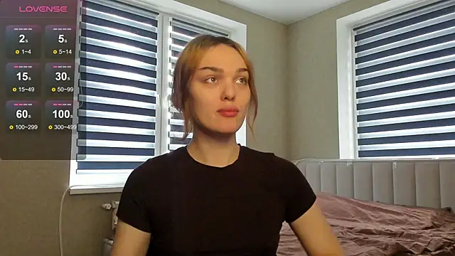 EmiliaRhodes online show from 22, 10, 2025