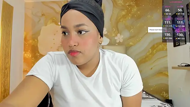 NahomiWalker  online show from 14, 4, 2026