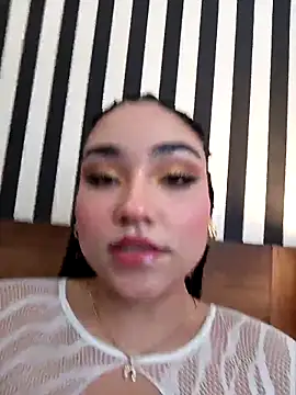 Tinablake  online show from 21, 10, 2025