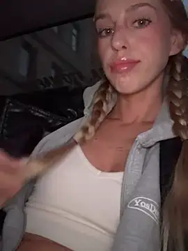 kira mia online show from 12, 3, 2026