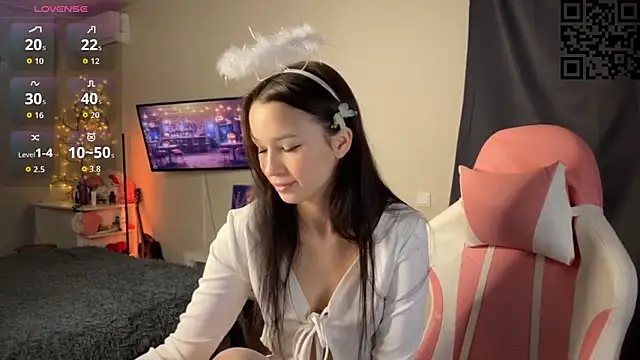 ella simons online show from 25, 10, 2025