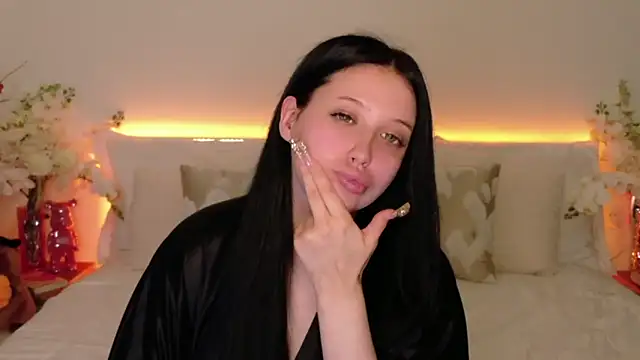 Felicia Herceg online show from 23, 10, 2025