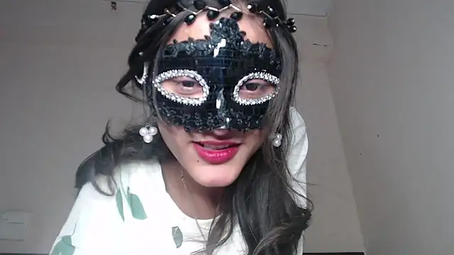 Hottie hania online show from 6, 2, 2026