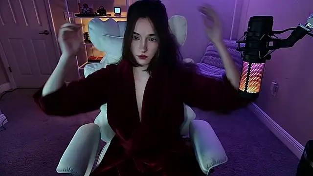 AngieFae  online show from 4, 2, 2026