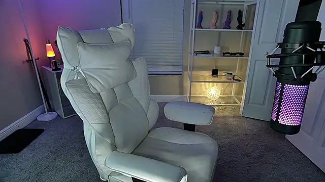 AngieFae  online show from 11, 5, 2026
