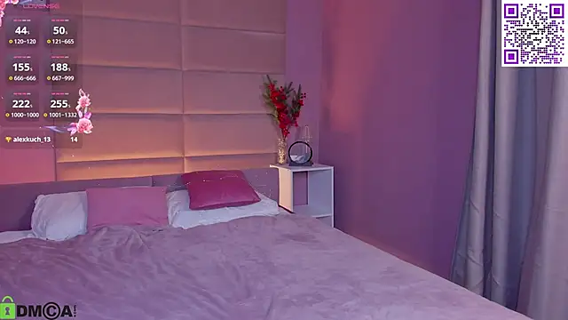 Holly Rays online show from 16, 12, 2025