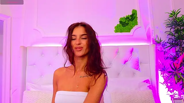 ElisaCharm online show from 1, 6, 2026