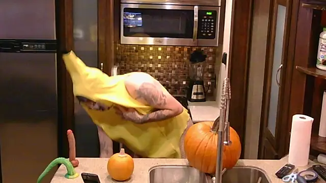 assquatch42069 online show from 26, 10, 2025