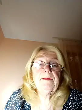 AmyLove353 online show from 24, 11, 2025