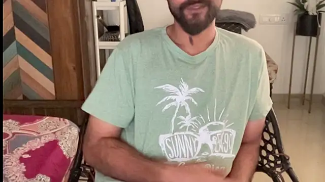 MakeMeAwareAah online show from 8, 1, 2026