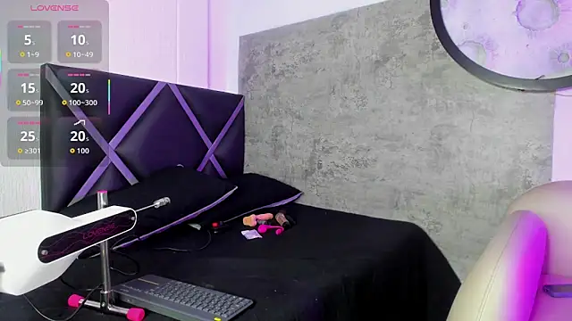 Nicole2507 online show from 26, 11, 2025