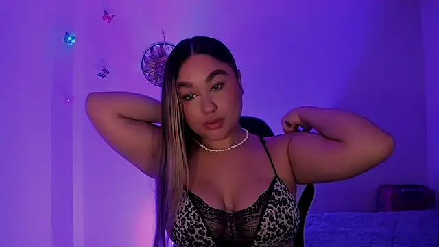 Snapshot of Soouf_ chatting on 11, 11, 2025 Soouf online show from 11, 11, 2025