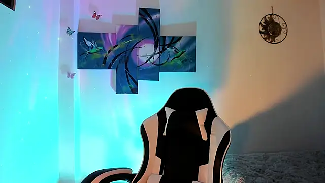 Snapshot of Soouf_ chatting on 25, 11, 2025 Soouf online show from 25, 11, 2025