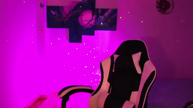 Snapshot of Soouf_ chatting on 5, 12, 2025 Soouf online show from 5, 12, 2025