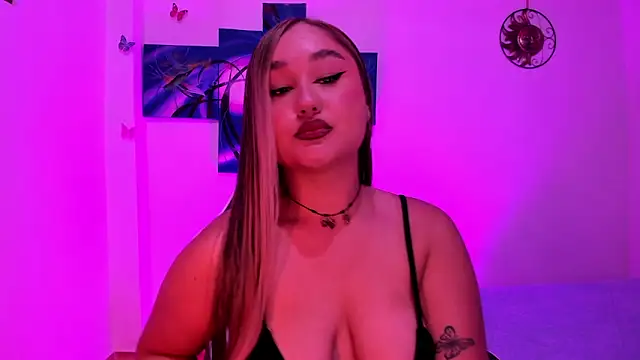 Snapshot of Soouf_ chatting on 21, 12, 2025 Soouf online show from 21, 12, 2025