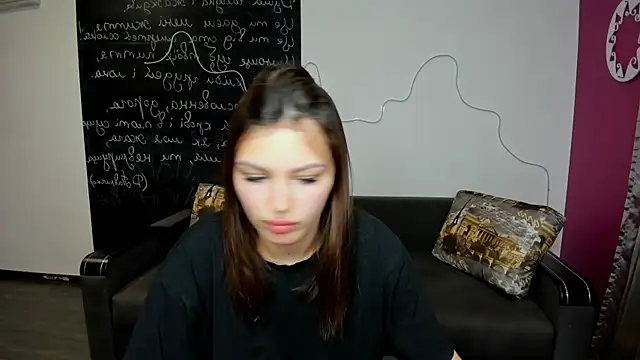 KittyShenson online show from 23, 11, 2025