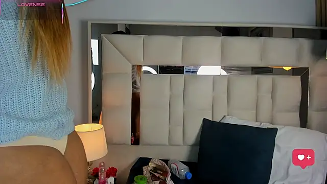 AnguelJones online show from 4, 12, 2025