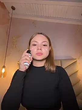 Beella1  online show from 2, 4, 2026