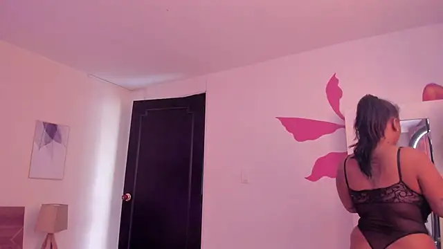 YariRose online show from 6, 3, 2026