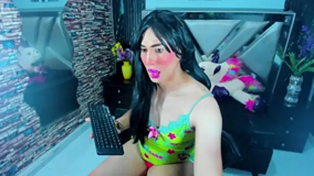 Jennfer Winson online show from 19, 11, 2025