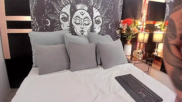 mirandaduboiss online show from 5, 1, 2026