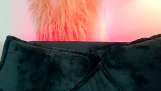 mia roux1 online show from 16, 4, 2026