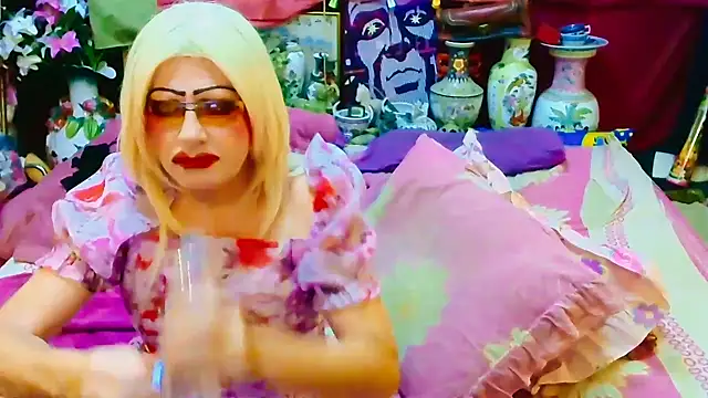 Snapshot of horni4luv chatting on 29, 11, 2025 horni4luv online show from 29, 11, 2025